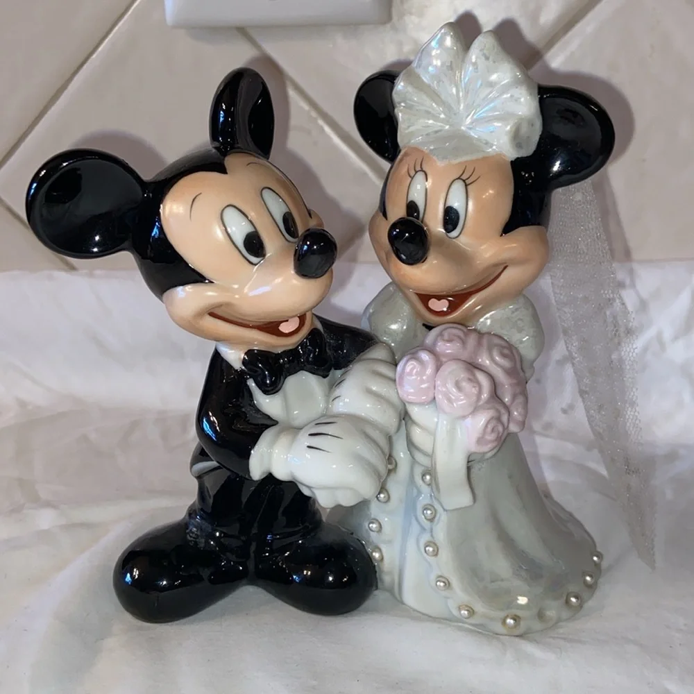 Vintage MICKEY AND MINNIE DISNEY WEDDING. Figurine topper